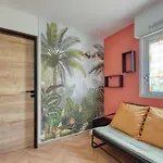 Le Fidji-2 By Interhome