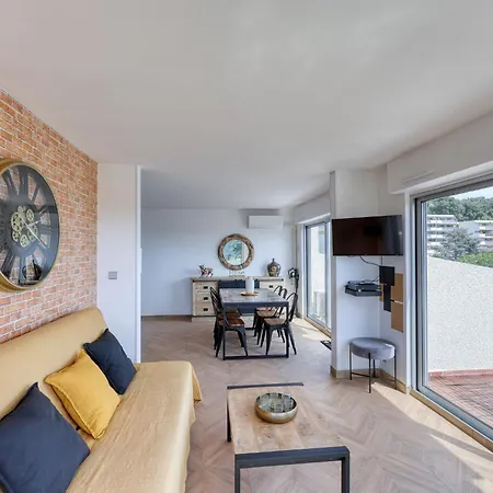 Le Fidji-2 By Interhome La Ciotat